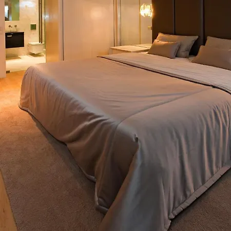 Serviced Boavista Palace