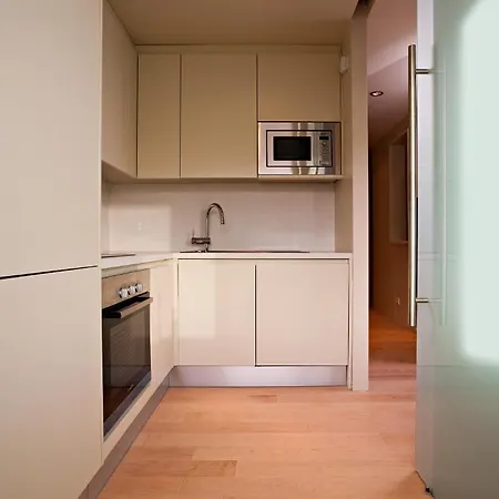 Serviced Boavista Palace Apartment Porto
